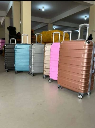 Mabegi ya nguo na kusafiria