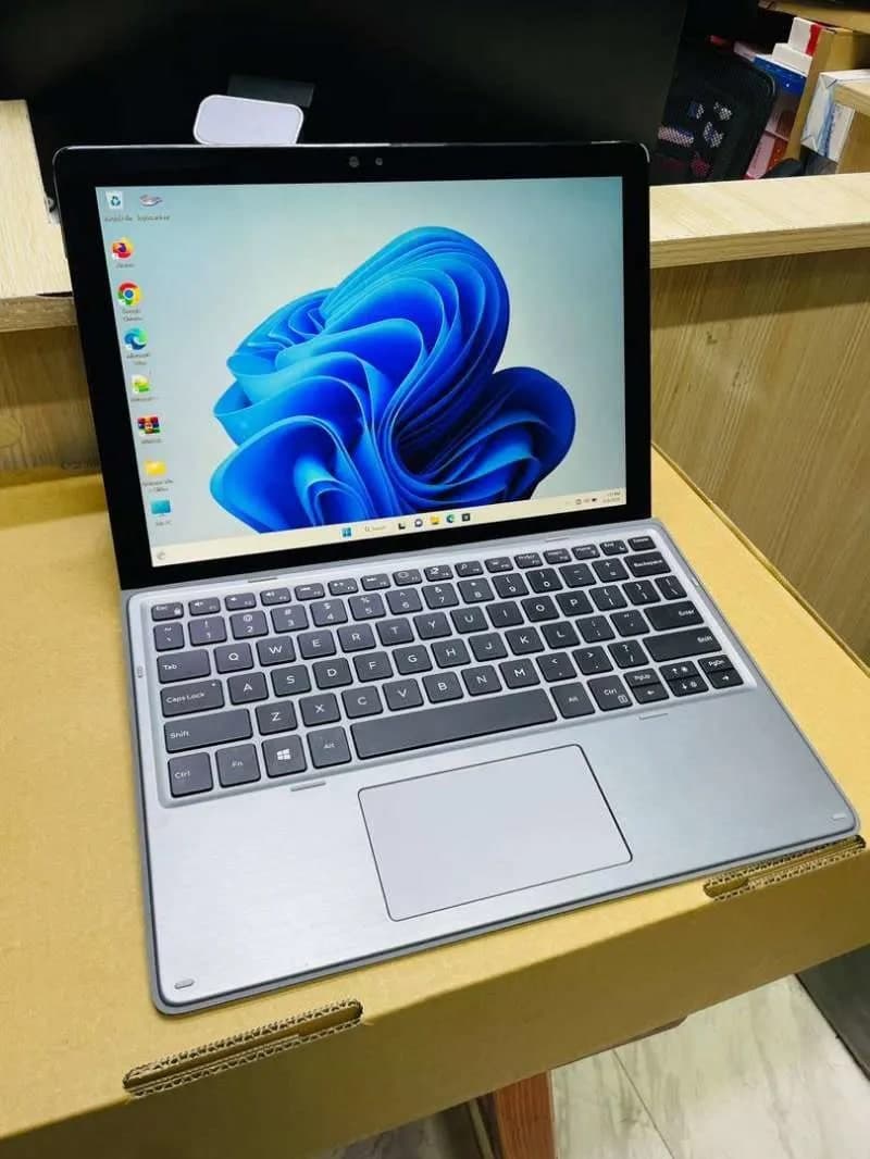 Dell latitude 7210 2 in 1 laptop